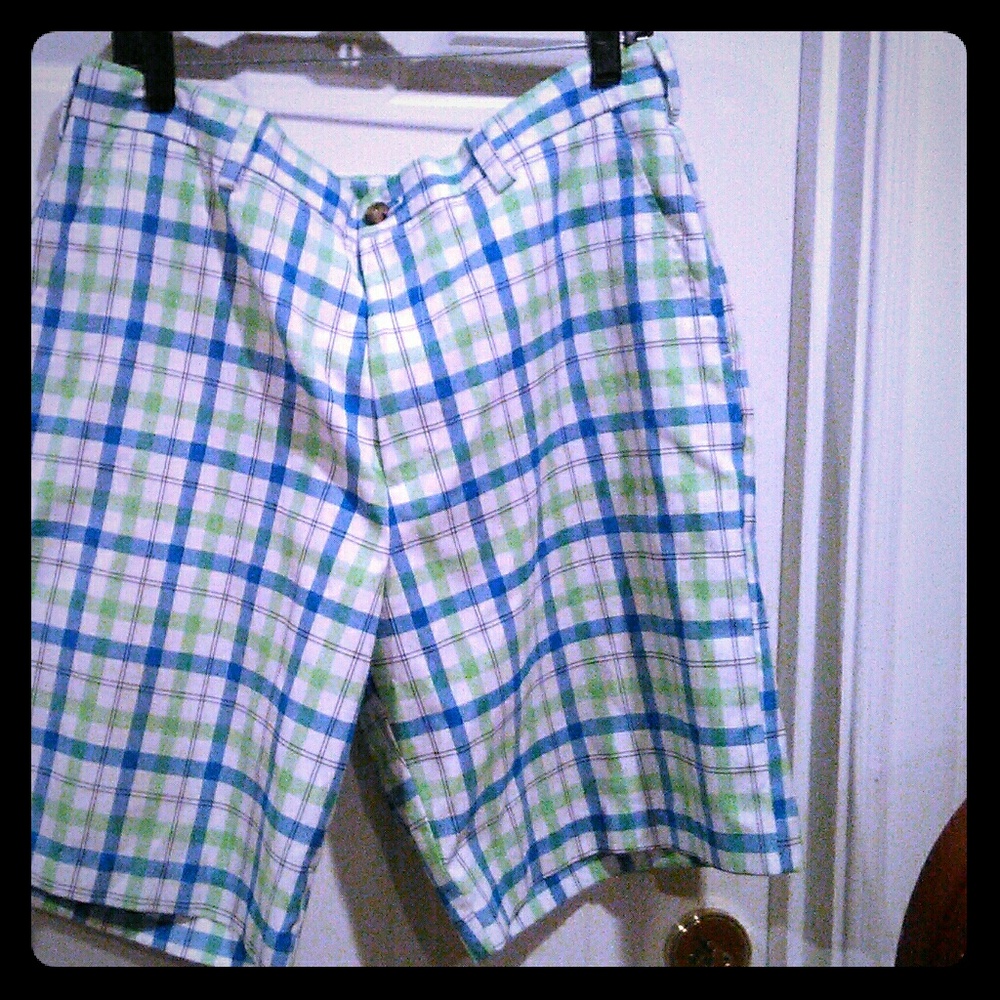 Mens golf shorts